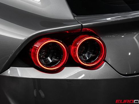 Used 2020 Ferrari GTC4Lusso V12 *PASSENGER DISPLAY * CARBO image 19