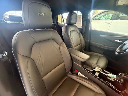 Used 2024 Buick Envista Sport Touring w/ Convenience I Package FWD image 40