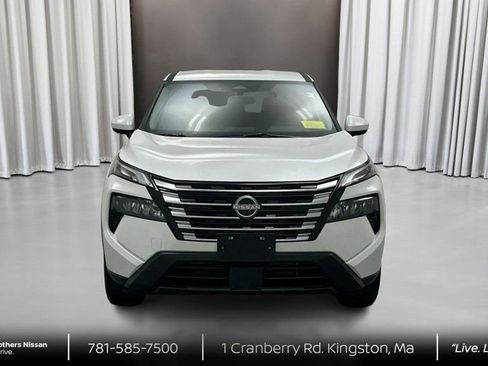 New 2026 Nissan Rogue SV image 2