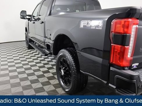 New 2026 Ford F350 Lariat w/ Black Appearance Package image 21