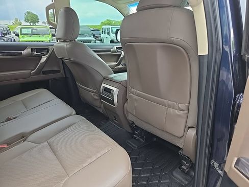 Used 2020 Lexus GX 460 Premium w/ Premium Package AWD/4WD image 87