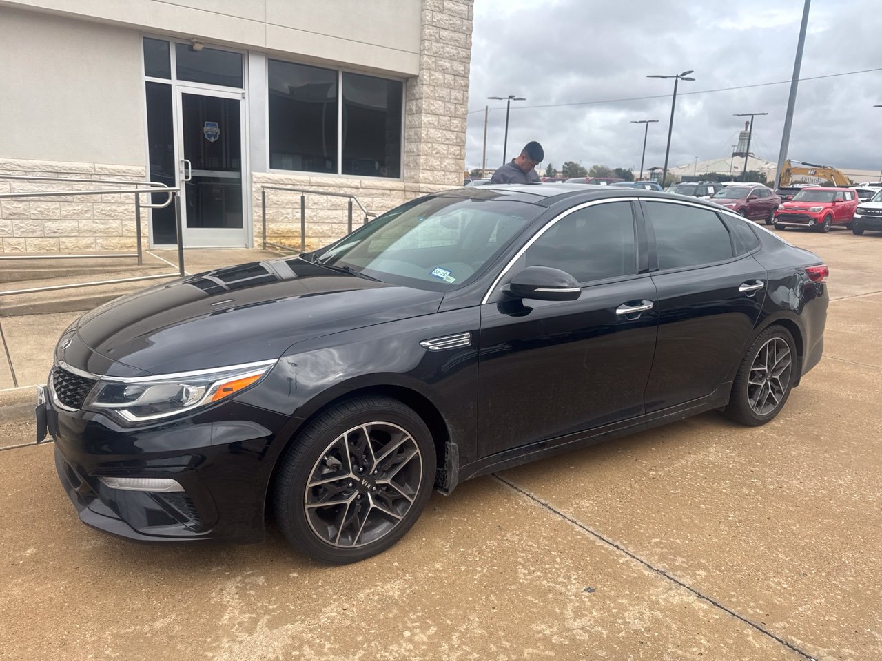 Used 2020 Kia Optima SE FWD image 1
