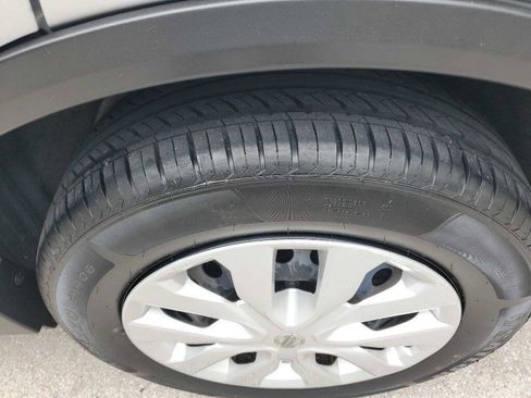 Used 2015 Nissan Rogue S image 13