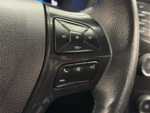 Used 2019 Ford Explorer XLT AWD/4WD image 25
