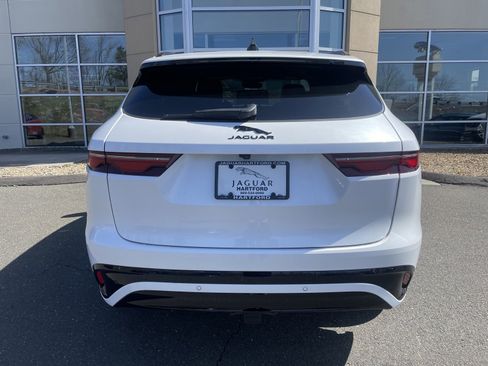 Used 2025 Jaguar F-PACE R-Dynamic S image 7