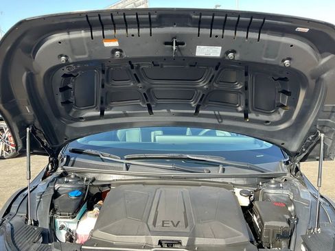 Used 2025 Hyundai Ioniq 5 SEL image 13