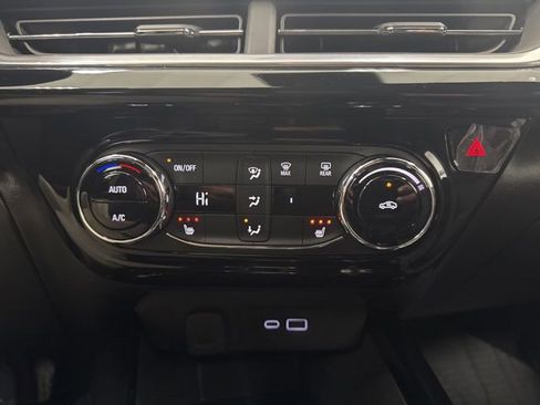 Used 2024 Chevrolet Trax RS w/ Driver Confidence Package FWD image 16