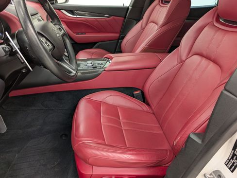 Used 2022 Maserati Levante Modena image 5