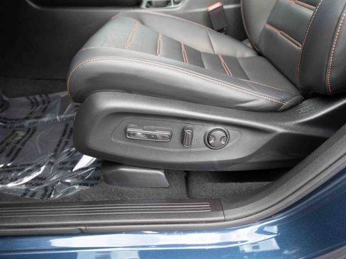 Used 2023 Honda CR-V Sport Touring image 12