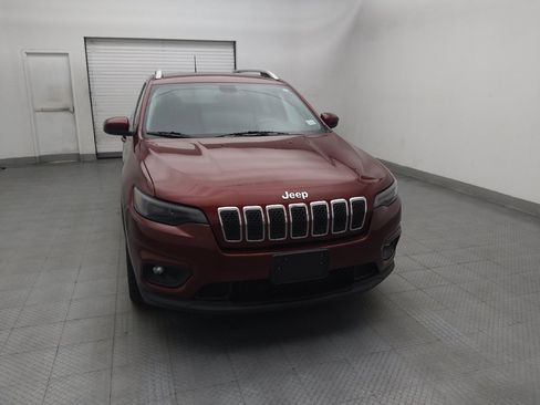 Used 2019 Jeep Cherokee Latitude w/ Cold Weather Group FWD image 14