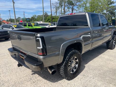 Used 2007 GMC Sierra 2500 SLT w/ Heavy-Duty Power Package AWD/4WD image 5