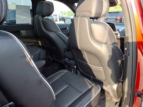 Used 2026 Cadillac Vistiq Platinum w/ LPO, Floor Liner Package AWD/4WD image 20