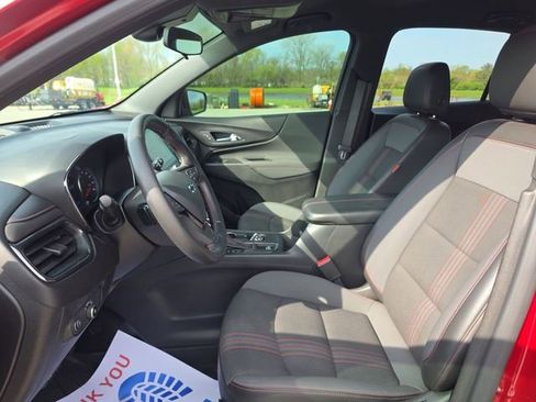 Used 2022 Chevrolet Equinox RS w/ Infotainment Package FWD image 18