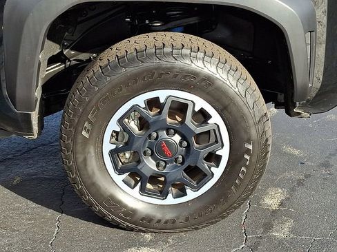 Used 2024 Toyota Tacoma TRD Off-Road AWD/4WD image 8