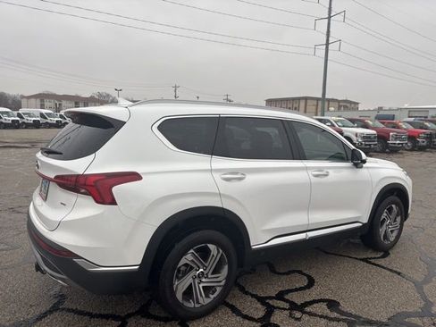 Used 2023 Hyundai Santa Fe SEL w/ Premium Package image 4