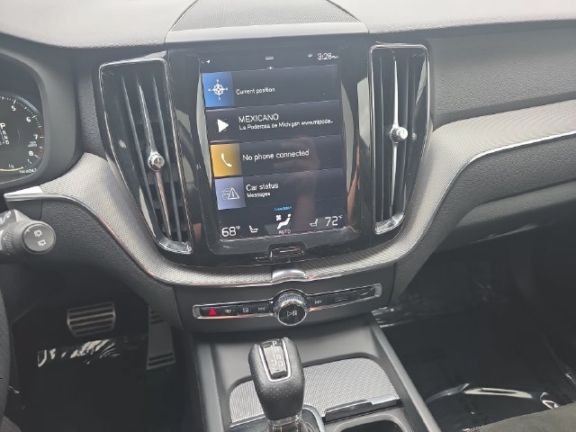 Used 2018 Volvo XC60 T6 R-Design w/ Convenience Package AWD/4WD image 20