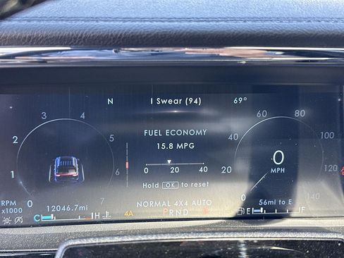 Used 2024 Lincoln Navigator Reserve AWD/4WD image 10