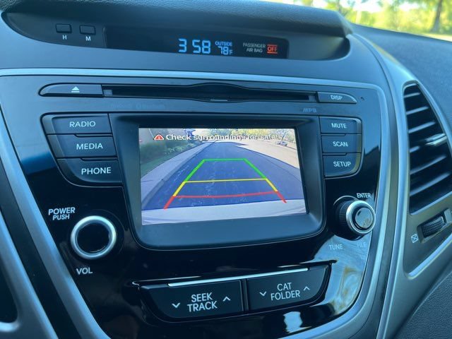 Used 2014 Hyundai Elantra SE w/ Option Group 02 FWD image 10