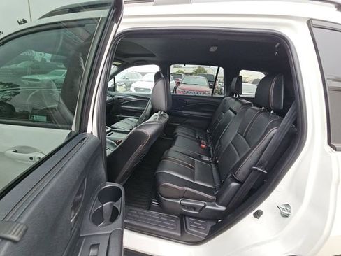 Used 2023 Honda Passport TrailSport image 10