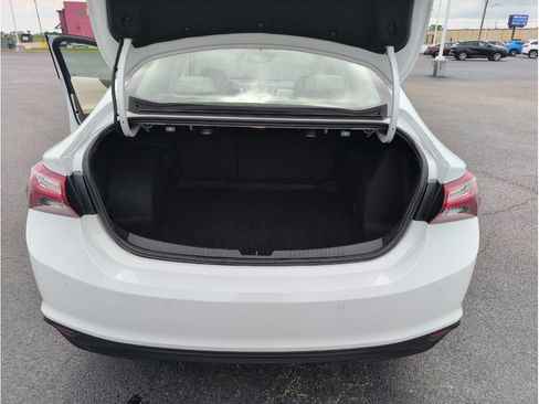 Used 2024 Chevrolet Malibu LT FWD image 12