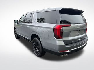 New 2026 GMC Yukon XL Denali w/ Sun & Power Step Package AWD/4WD video 3