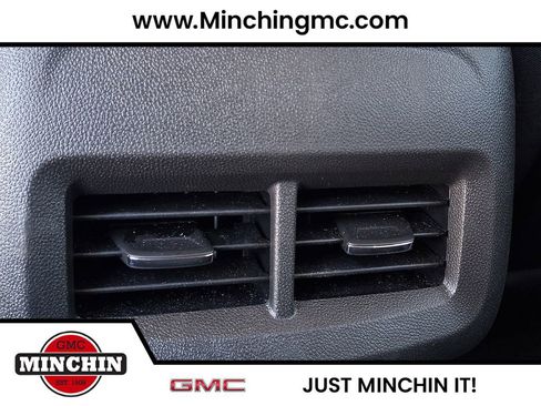 Certified 2021 GMC Terrain SLE w/ Driver Convenience Package AWD/4WD image 11