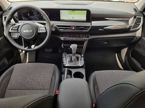 New 2026 Kia Seltos S FWD image 12