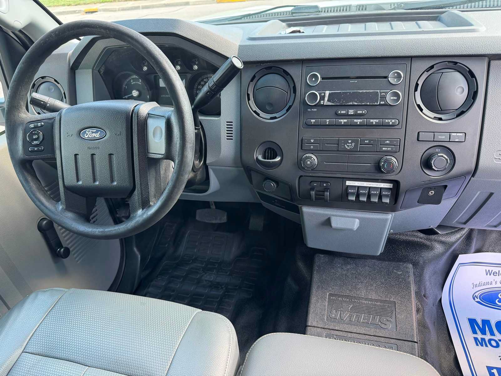 Used 2015 Ford F550 2WD Regular Cab Super Duty image 11