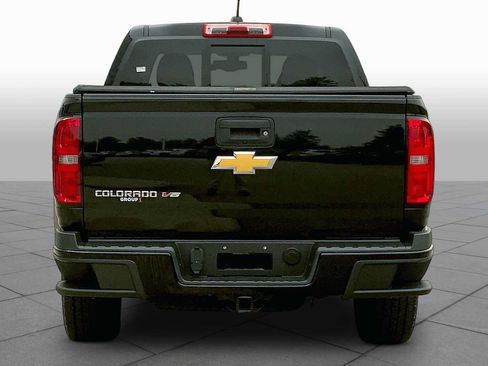 Used 2017 Chevrolet Colorado Z71 AWD/4WD image 5