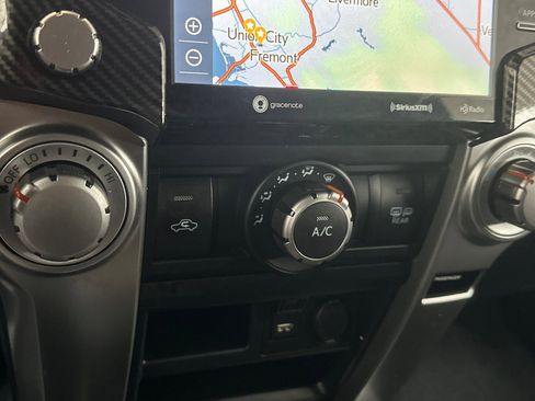 Used 2022 Toyota 4Runner SR5 Premium w/ Moonroof Package image 27