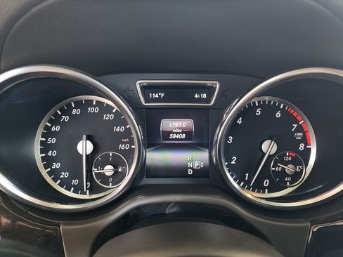 Used 2015 Mercedes-Benz GL 450 4MATIC w/ Lighting Package image 33