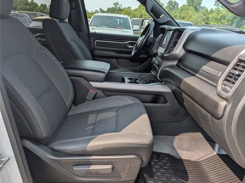 Used 2019 RAM 1500 Big Horn AWD/4WD image 10