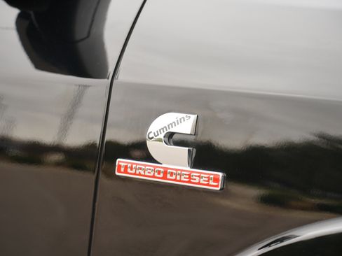 Used 2019 RAM 3500 Limited image 12