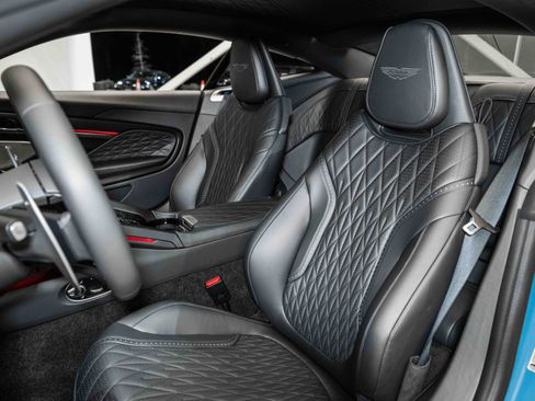 Used 2024 Aston Martin DB12 Coupe image 12