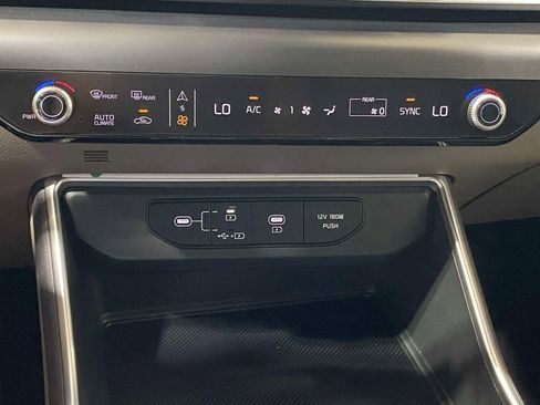 New 2026 Kia Carnival FWD image 29