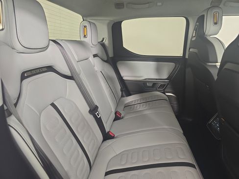 Used 2023 Rivian R1T Adventure AWD/4WD image 22