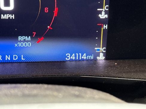 Used 2023 Chevrolet Colorado Z71 w/ Z71 Convenience Package 2 image 7