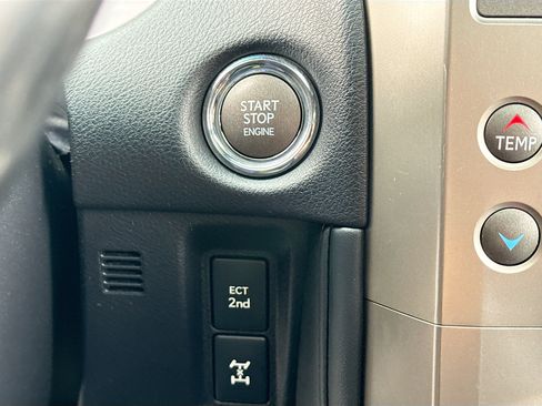 Used 2021 Lexus GX 460 Luxury w/ Sport Design Package AWD/4WD image 9