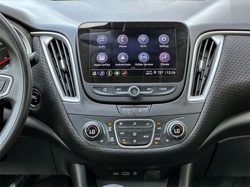 Used 2024 Chevrolet Malibu LT image 26