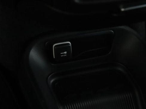 New 2026 Chrysler Pacifica Select image 16