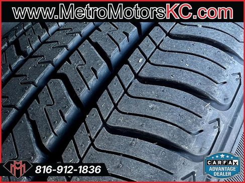 Used 2021 Chevrolet Malibu LS FWD image 9