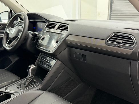 Used 2023 Volkswagen Tiguan SE FWD image 26