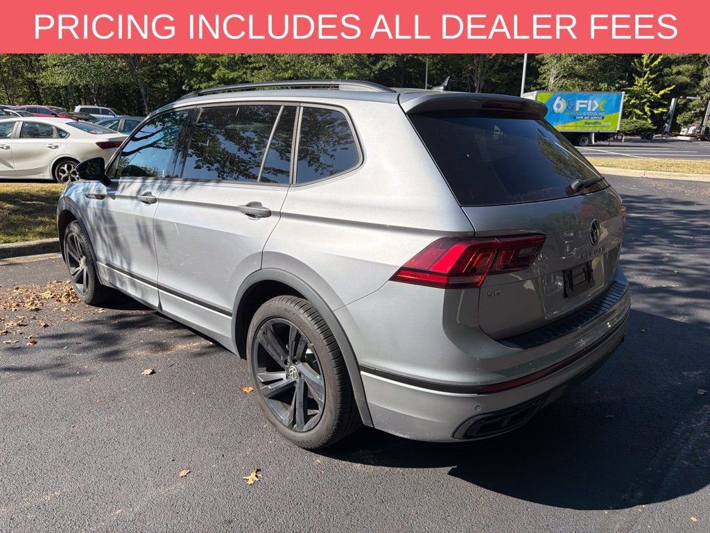 Used 2024 Volkswagen Tiguan SE R-Line AWD/4WD image 4
