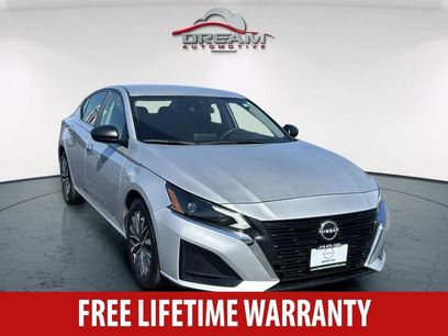 Used 2024 Nissan Altima 2.5 SV