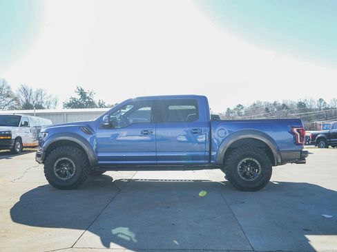 Used 2017 Ford F150 Raptor w/ Equipment Group 802A Luxury image 37