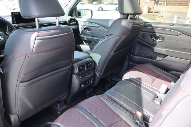 New 2026 Honda Pilot Black Edition image 10