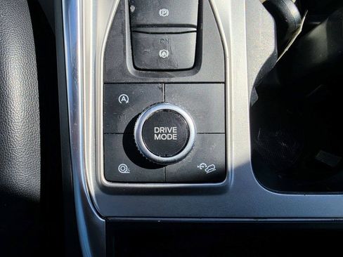 Used 2020 Ford Explorer XLT w/ Equipment Group 202A AWD/4WD image 26