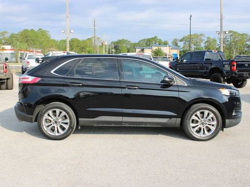 Used 2024 Ford Edge Titanium AWD/4WD image 12