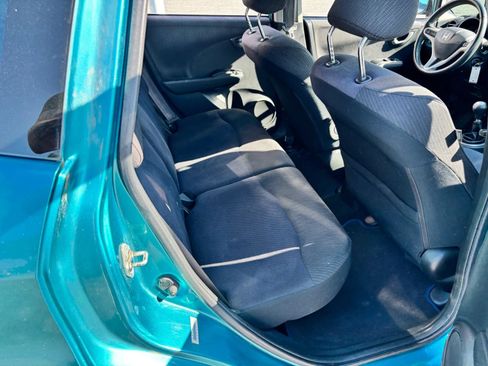 Used 2013 Honda Fit Sport image 17