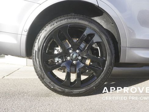 Used 2025 Land Rover Discovery Sport S image 34